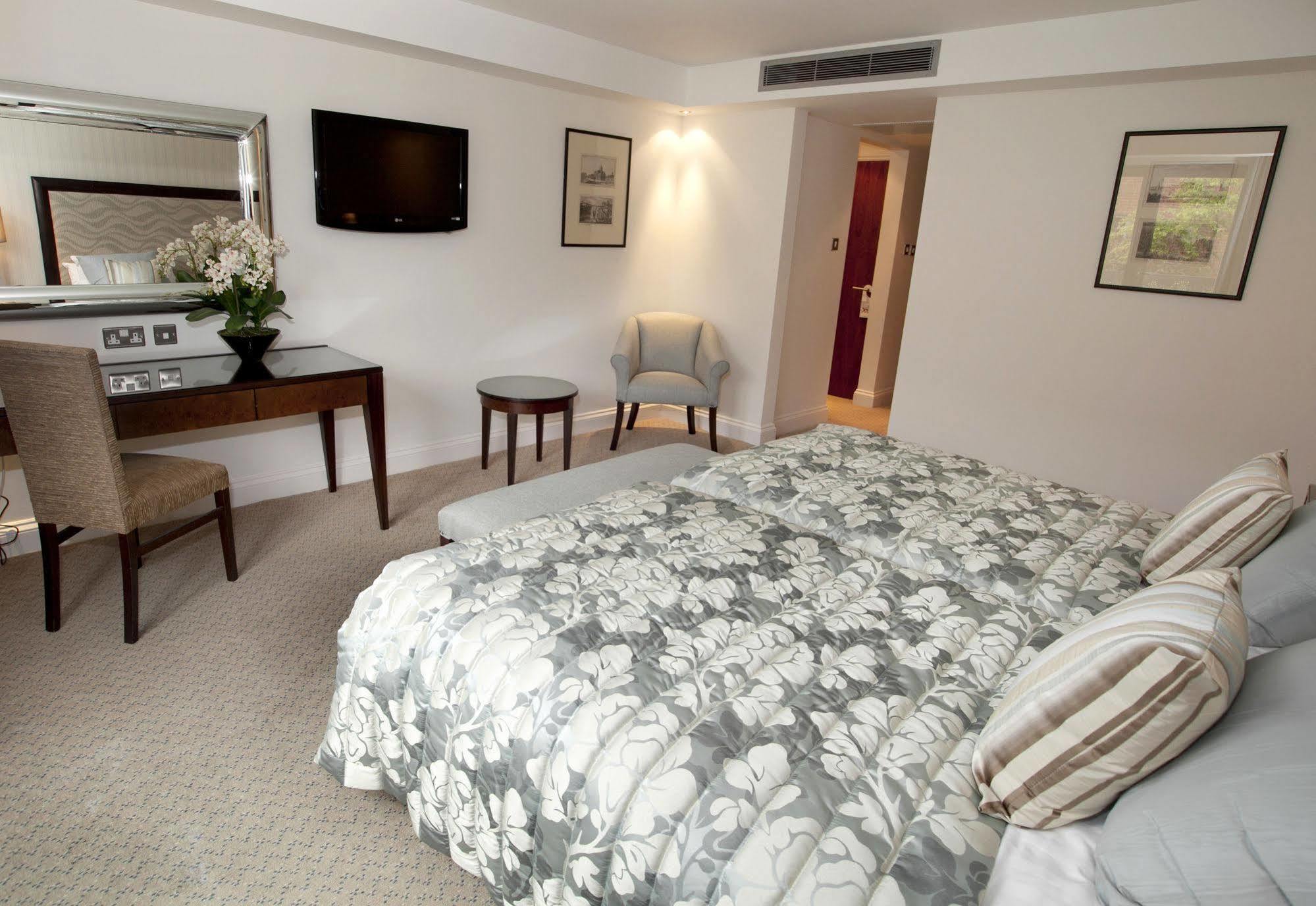 Wrightington Hotel & Health Club Wigan Exteriör bild